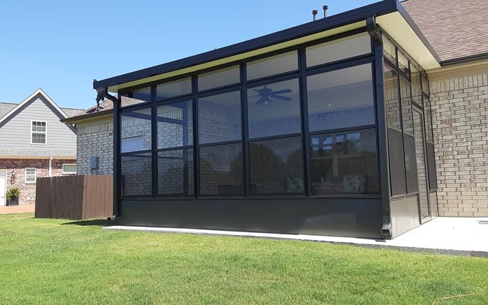 Metro Awnings patio room